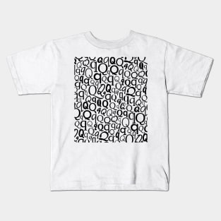 Q - Typography (Black) Kids T-Shirt